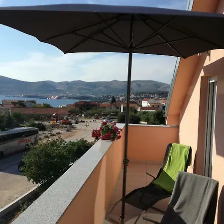 Apartment Juric Trogir Exterior photo